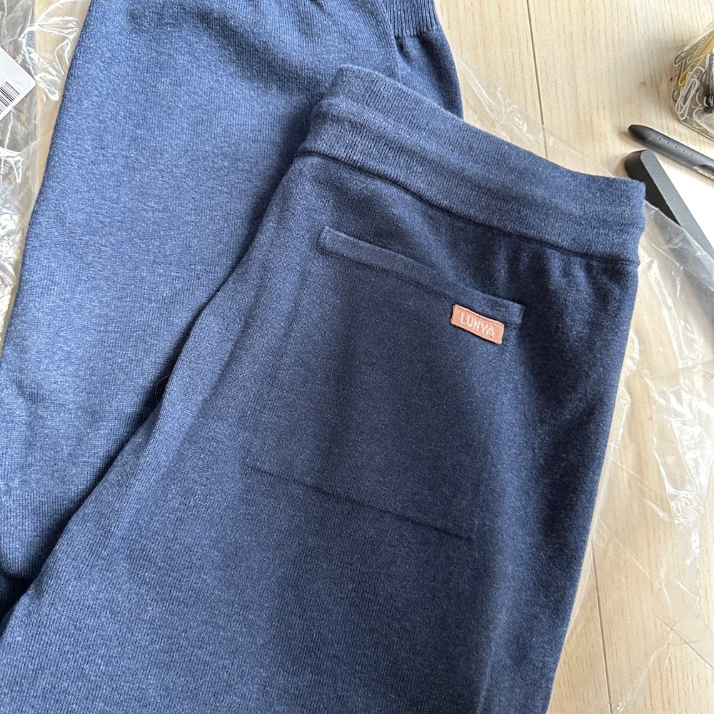New Lunya cozy cotton silk jogger size Medium